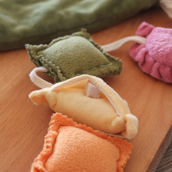 Pups & Bubs Ravioli Pasta Interactive Dog Toy
