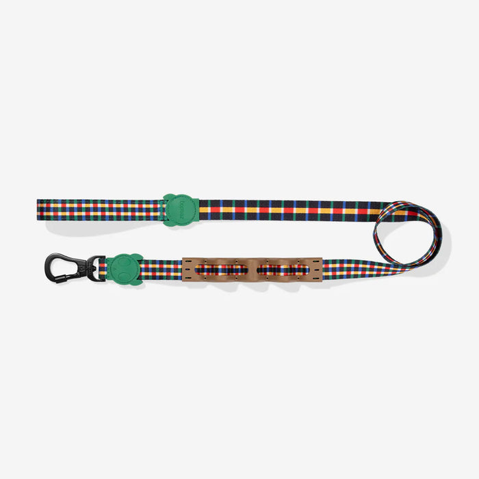 plaid dog lead on a white background